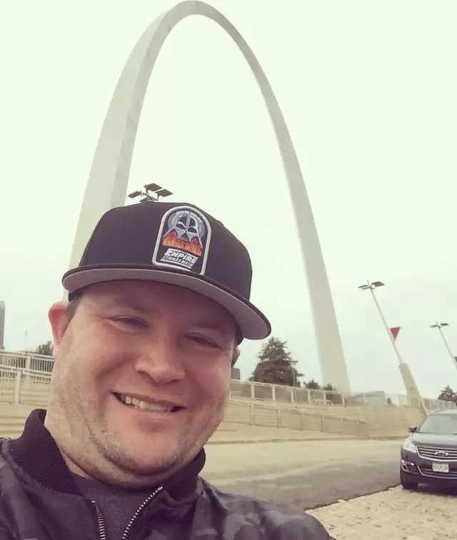 48 age rich handsome man want partner tonight pay 60