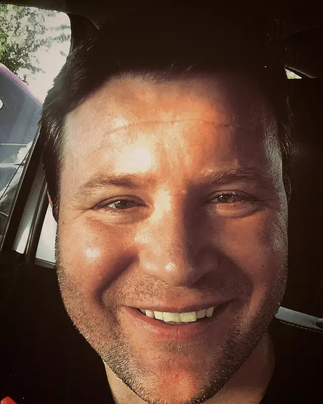 48 age rich handsome man want partner tonight pay 60