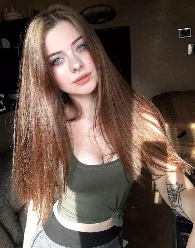 I am single 23 ready for date and fun