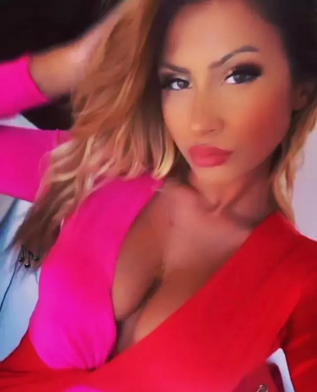Im available for hook up service both incall and outcall and all sexy style you want is available 
