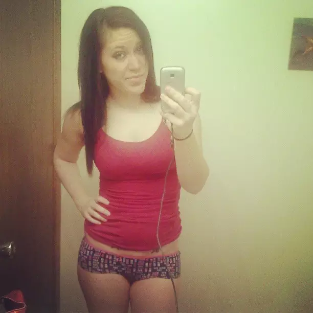 hot girl available for hookup