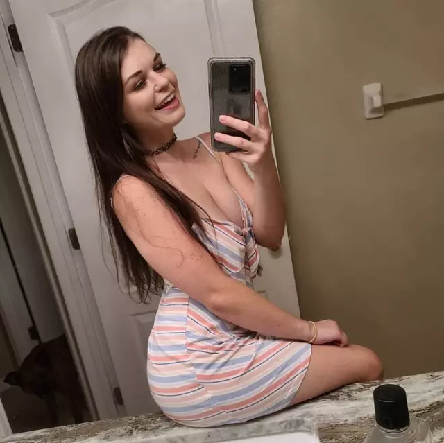Im available for hookup 