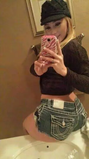 Hey. What do you need Im available for hookup