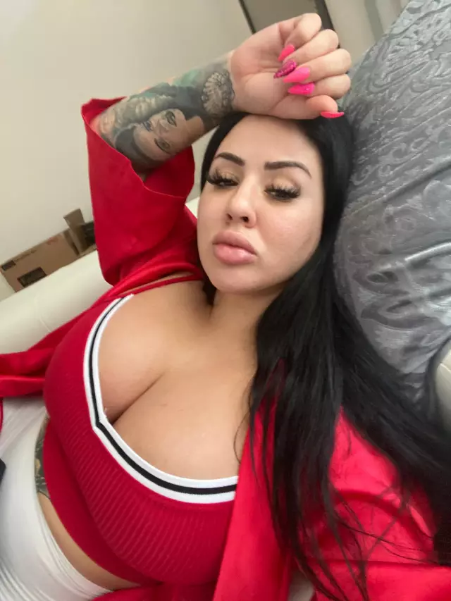 Im NEW TO THIS AVAILABLE TO.MAKE YOU FEEL Yummy