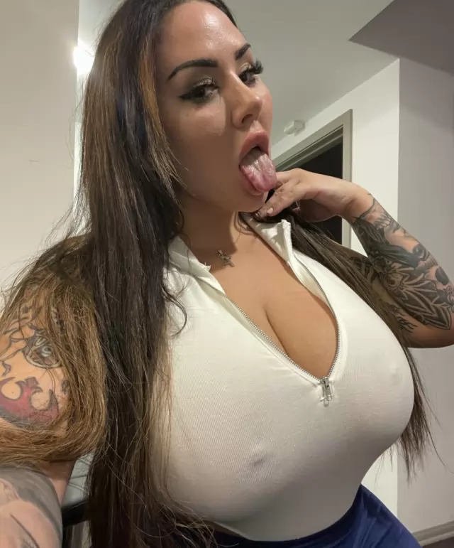 Im available for a Hookup both incall and outcall 
