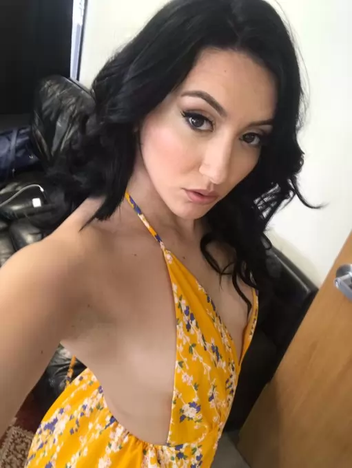 I am very sexy playful naughty creamy girl dtf  available for fun 247 text me or email me I will reply immediately 