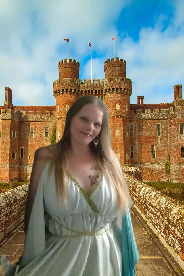 Independent Natural Blonde Thick BBW Friendly Talented Fun Passionate