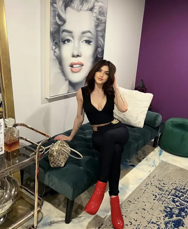 Im down for meetup and head  and I charge tho