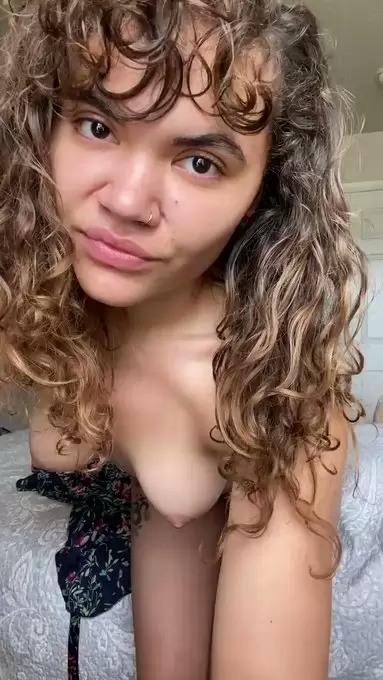  Hot and legit selling my stuff looking for serious buyers  hookups