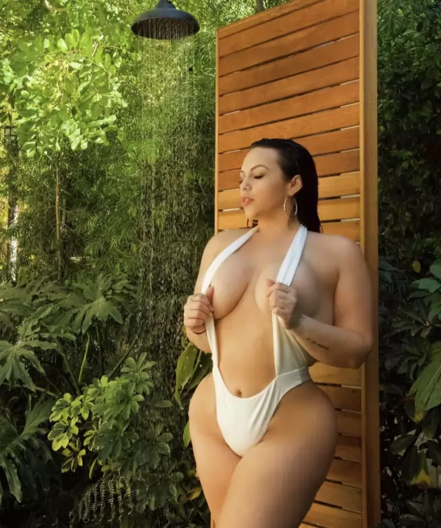 Hookup. Am available for incall and outcall