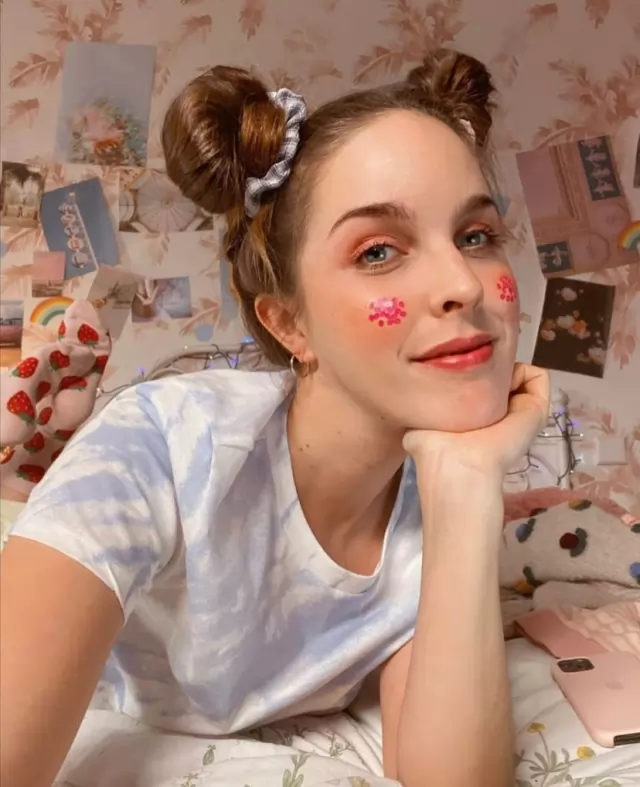 Are you stressed and need Some hot reliever Im a horny mature girl, I love squirting I Wanna fulfill your widest sexual