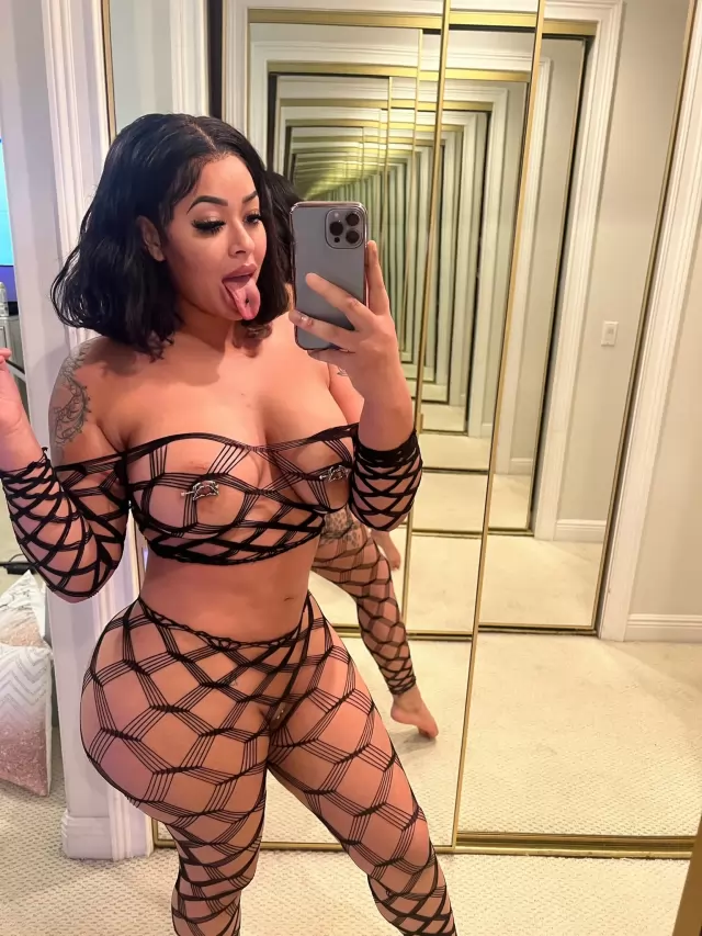 Im AVAILABLE FOR HOOKUP FULL SERVICE FULLY SATISFACTION textcall 415 857-2252