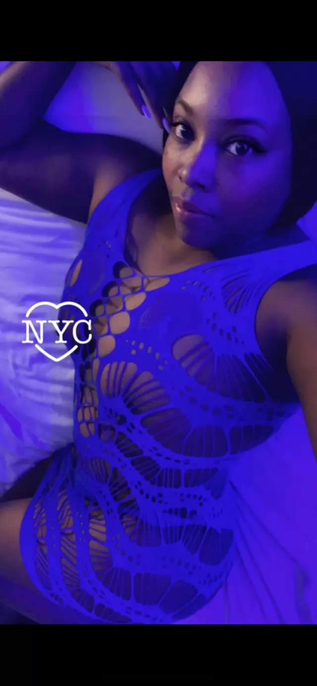 Busty Sensual Bodyrubs