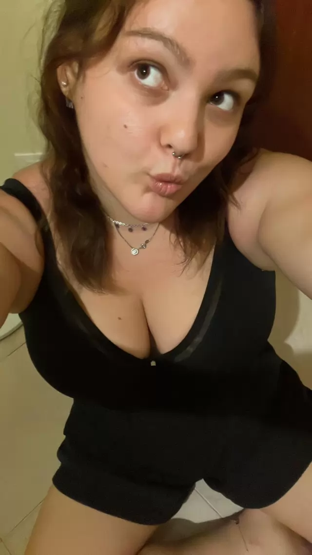 Looking for a friends with benefits 
