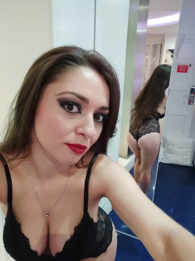 Im Just A Text away to satisfy your sexual desire