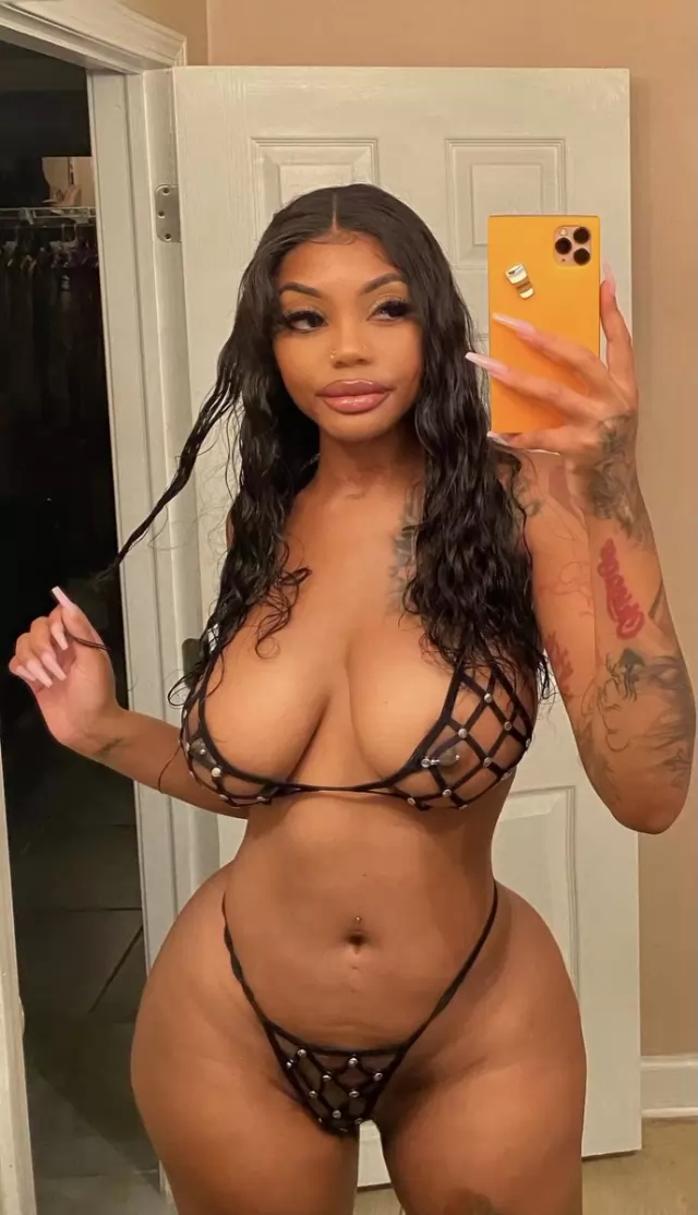 I AM AVAILABLE FOR BOTH INCALL, OUTCALL SERVICE, QUICK VISIT I GIVE AN AMAZING secxUAL EXPERIENCE 1 214 686-9302