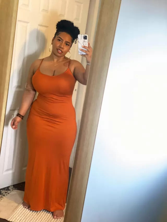 Im available for an amazing time and good moment , need company to make you feel good feel free to hmu