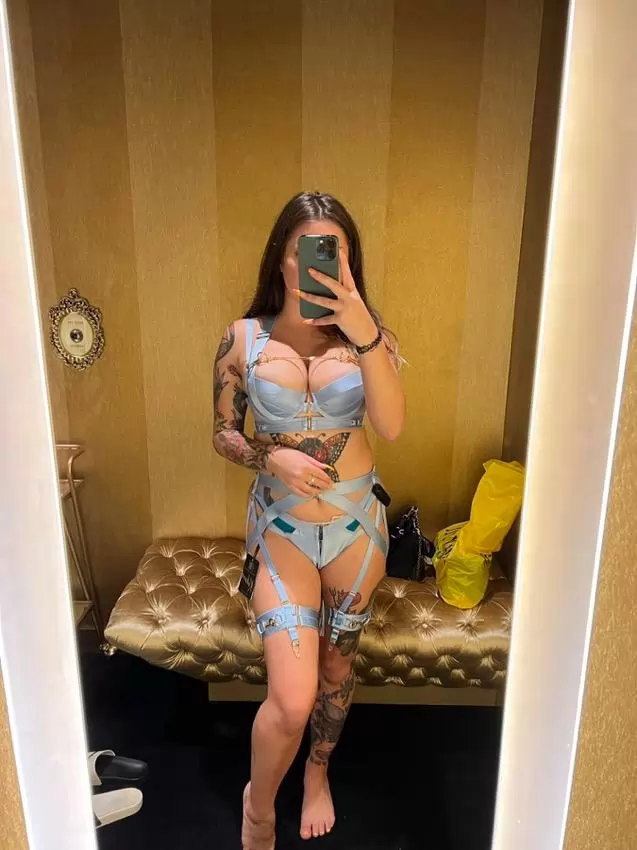 HMU on phone 507 716-0307 or add me on Snapchat jazluv790 for bj, anal and pussy fuck, and also available for massage