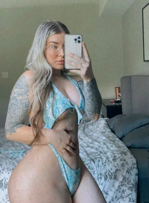 OFFER BOTH INCALLOUTCALLDOGGY STYLE COUPLES DATE CARDATE MASSAGE 