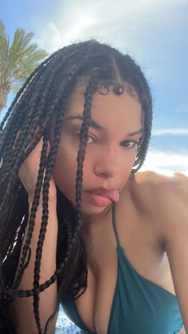 FRIENDLY PRIVATE COMPANION AND MASSEUSE 