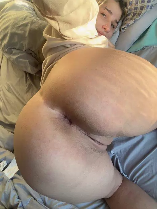 IM AVAILABLE FOR MEET UP AND FACETIME SHOW 