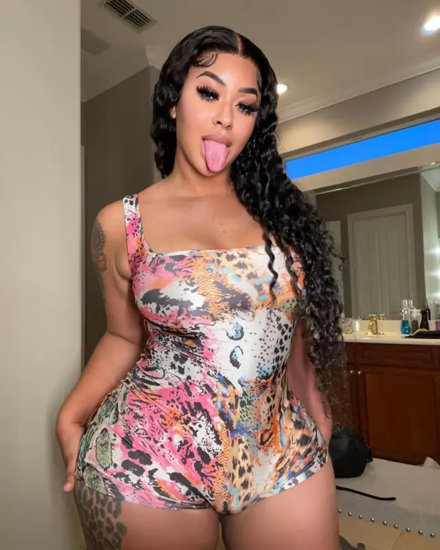 Hello Guys Im new here lets have fun  SWEET AND READY FOR FUN.I ACCEPT CASH