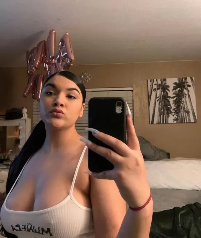 I have a sexy body. big ass , Nice boobs, pink tight pussy See my all pictureyou can spend a daynight with me 