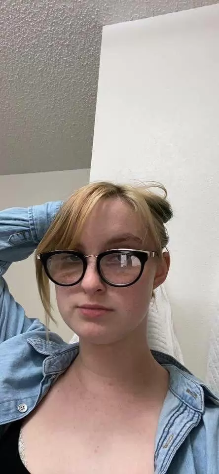 I will give you my full Handjob, Bj, Massage, Doggy, , 69, Fingering, Cum in my face  , cum in my mouth  , Kissing   , G