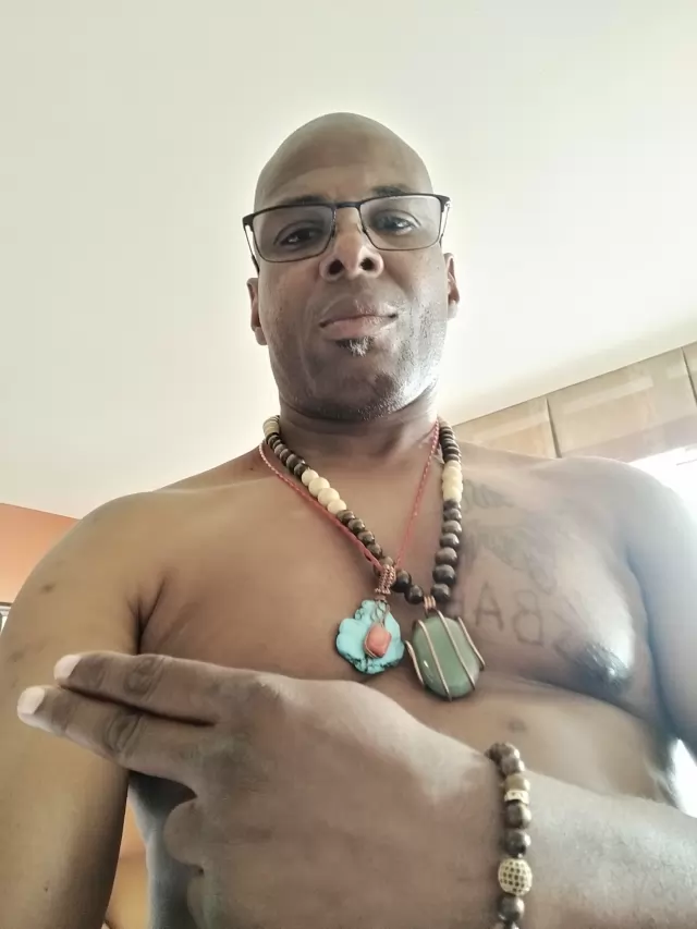 Moroccan Masseur, Saturday Night Specials