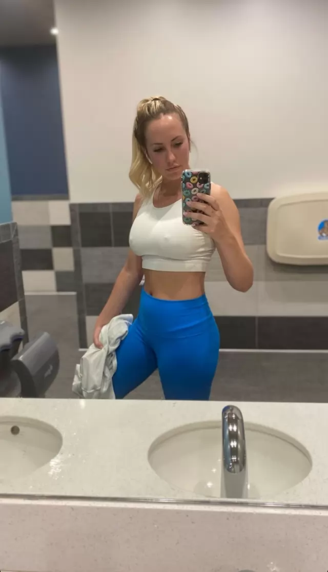 Biggest tits ever  sexy funsweet in the middlehottest.Down to hookup, HMU on phone 9342048434