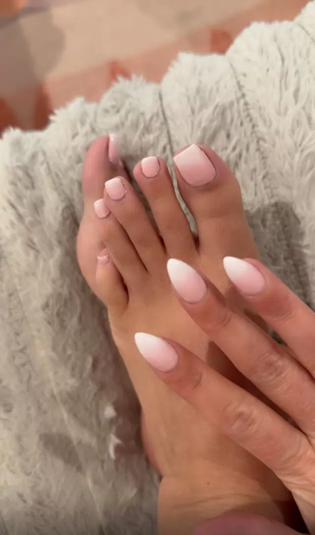 TEXT ME 13373786236 FOR AFFORDABLE RATE HOT SEXY GIRL READY FOR YOU