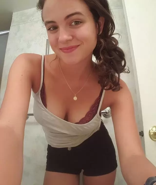 HIT ME UP FOR AN AMAZING TIME