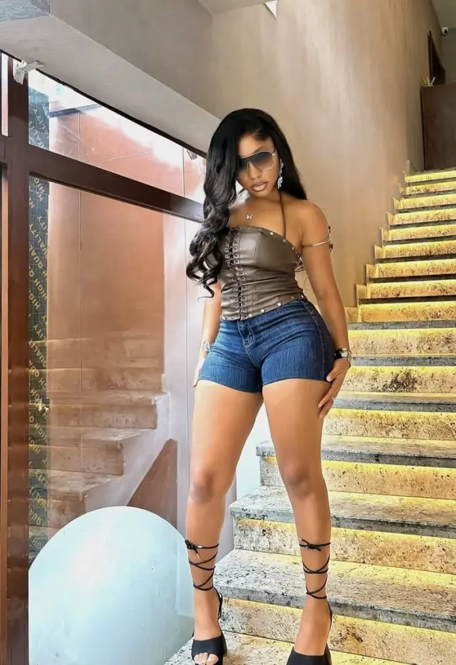 HIT ME UP FOR AN AMAZING TIME 