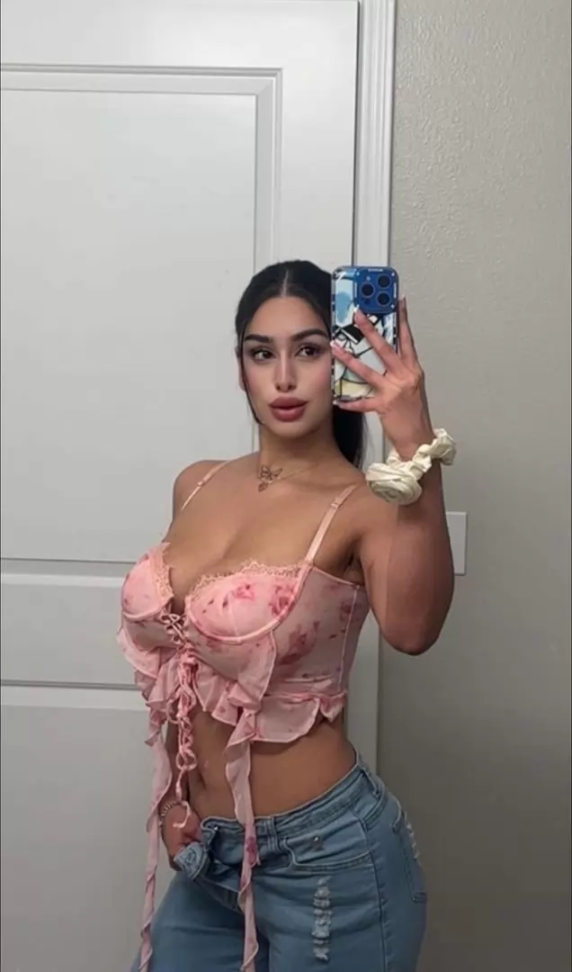 BestHottest in town juicy sexyErotic Hey guys its Venessa? Im available now and to have some fun!! And make you have the