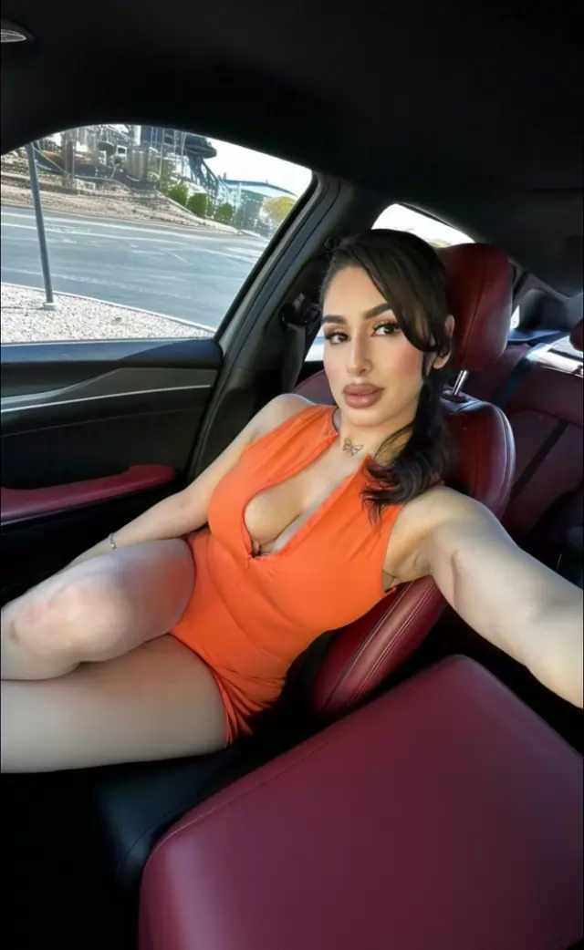 BestHottest in town juicy sexyErotic Hey guys its Venessa? Im available now and to have some fun!! And make you have the