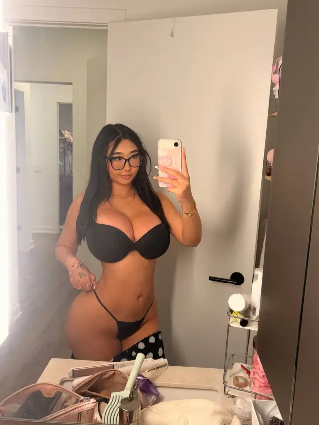 IM DOWN FOR FUCK  MASSAGE, GFE, DOGGY, HOT SEX, HOT WET  REAL AND READY SKILLED SEXY ASS 
