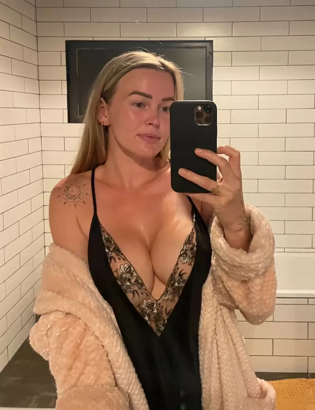 Massage with happy endings 