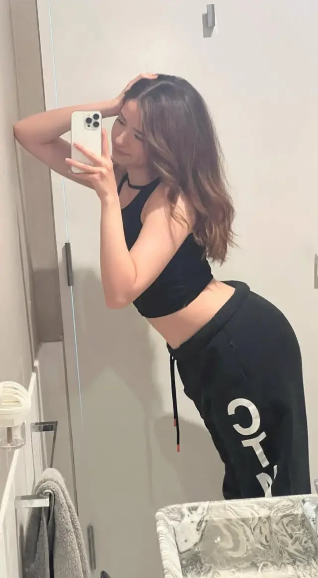 Let me bring your fantasies to reality Im available for incall and outcall services