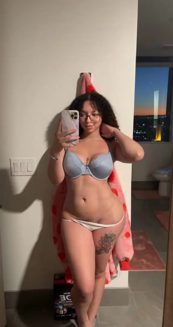 TEXT ME Zangi 10-3304-7931 FOR AFFORDABLE RATE HOT SEXY GIRL READY FOR YOU