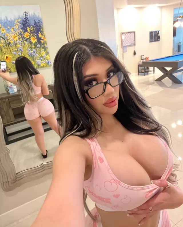 TEXT ME 12134920044 FOR AFFORDABLE RATE HOT SEXY GIRL READY FOR YOU