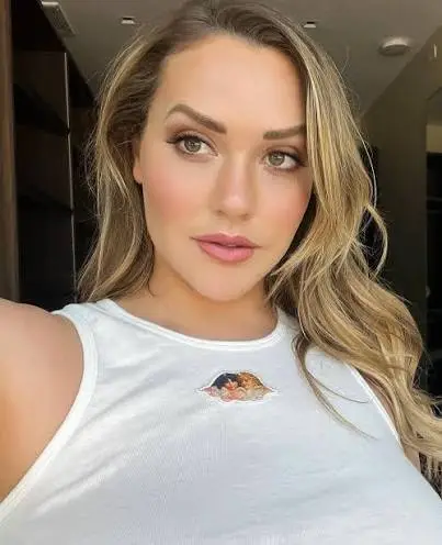 Im available for your body massage but outcall or incall