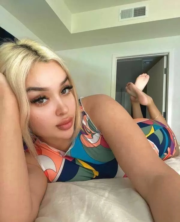 I AM AVAILABLE FOR SOME SWEET FUN RIGHT NOW TO GET LAID AND FUCKED TO HARD. DM WITH YOUR LOCATION