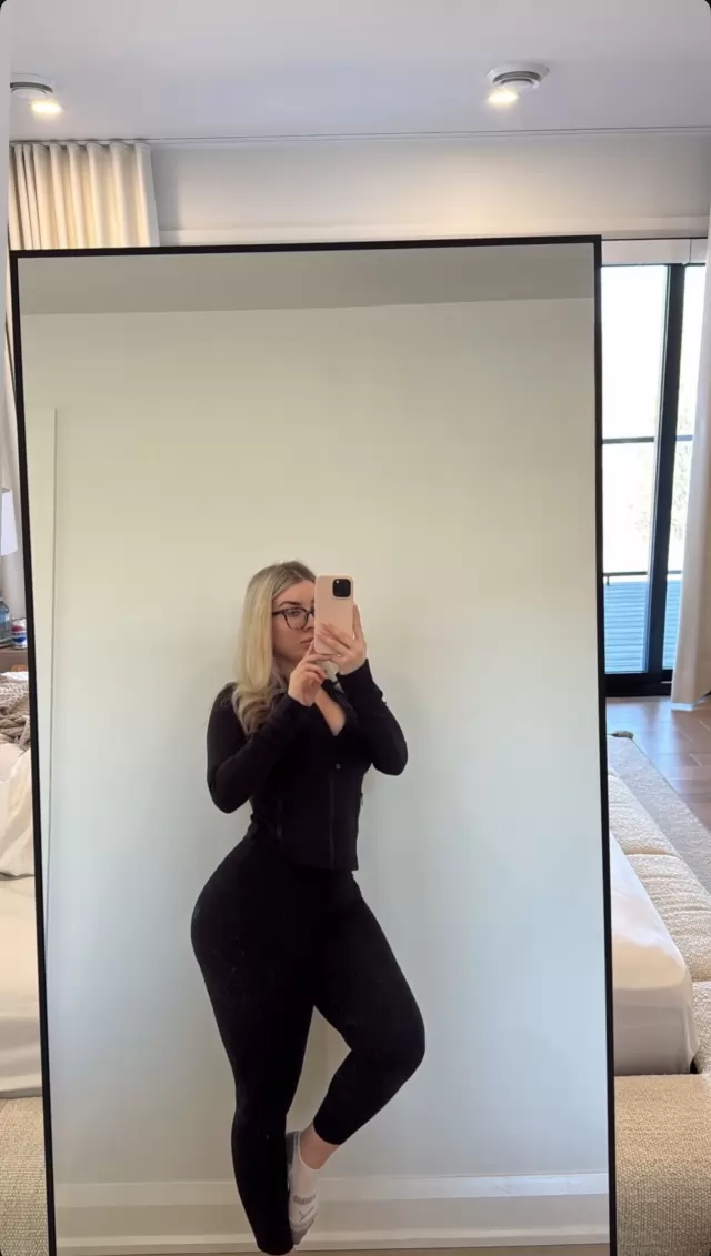 Im available for body massage and happy ending hmu 573218xxxx or rosedavie44 