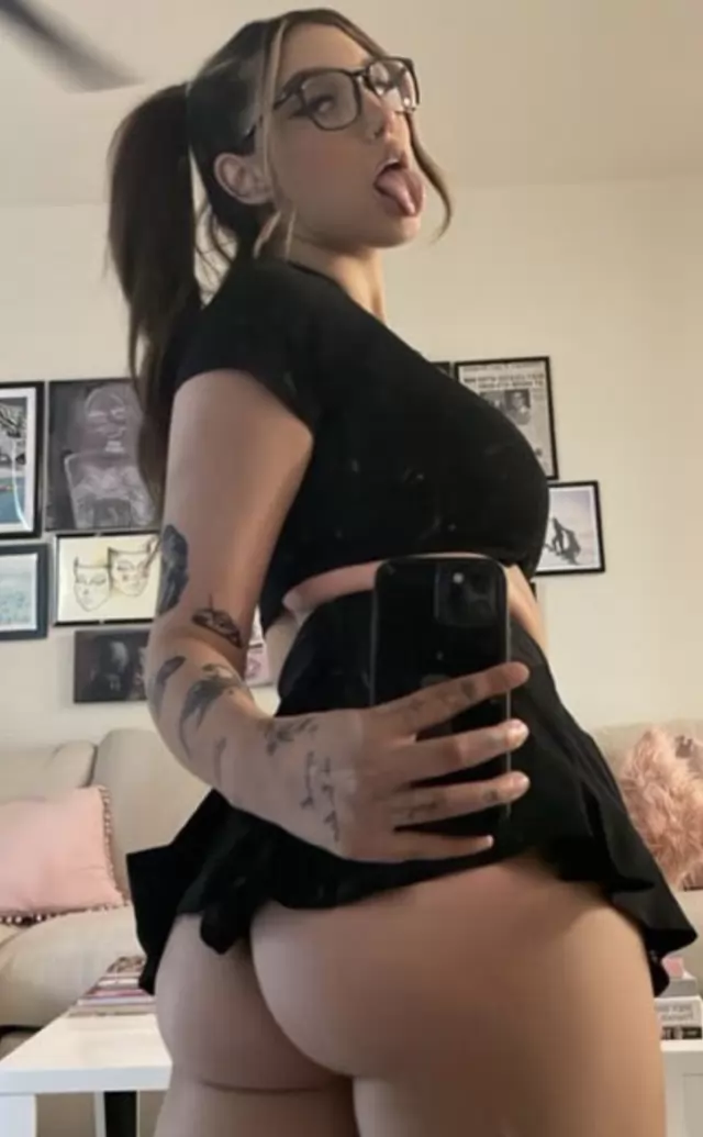 TEXT ME 1 267-744-4589 FOR AFFORDABLE RATE HOT SEXY GIRL READY FOR YOU