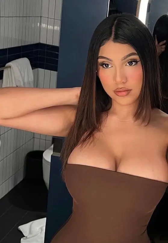 Massage therapist and hook up services 