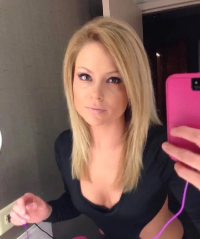 Im a hot obedient and submissive girl