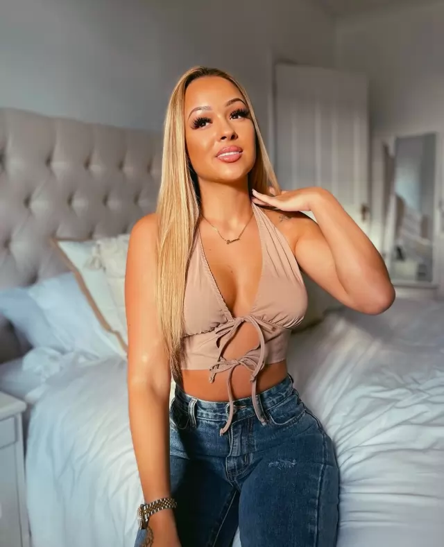 BestHottest in town juicy sexyErotic Hey guys its Sharon? Im available now and to have some fun!! And make you have the 