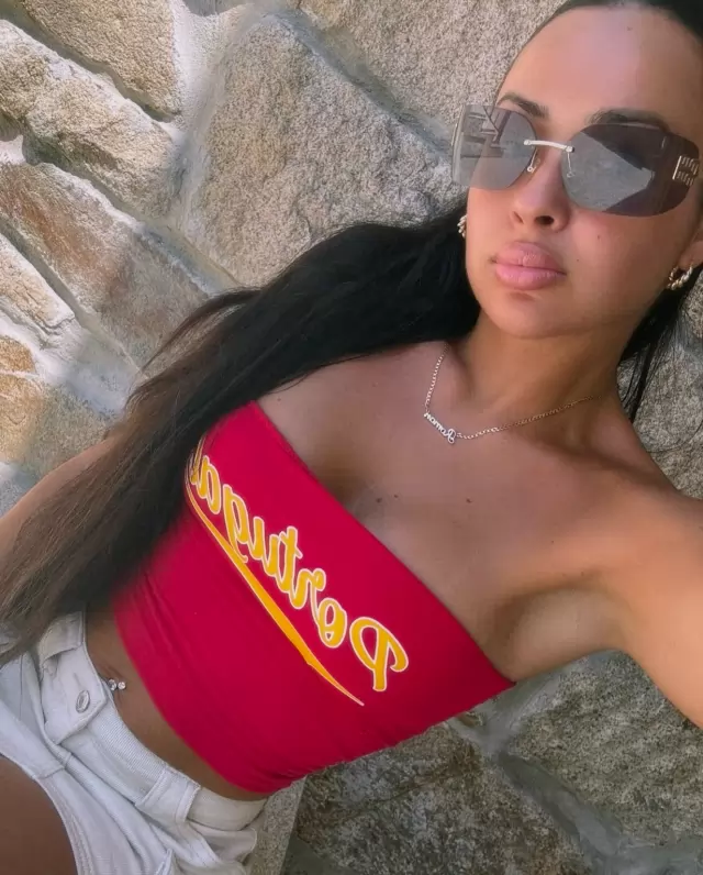 BestHottest in town juicy sexyErotic Hey guys its Sharon? Im available now and to have some fun!! And make you have the 