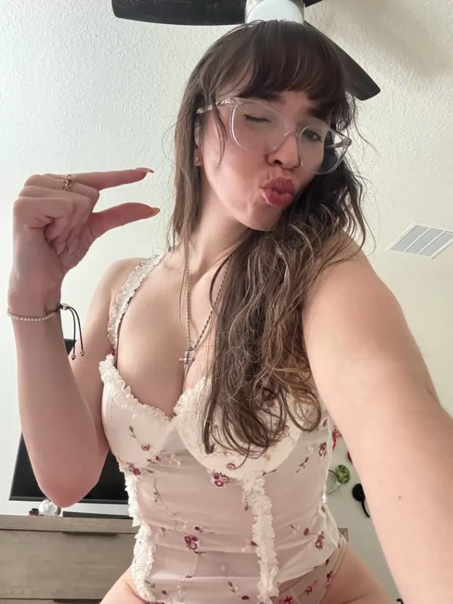 I seek a lil lost kinky wsub who will love honor worship serve and obey me thats in need of training discipline punishme