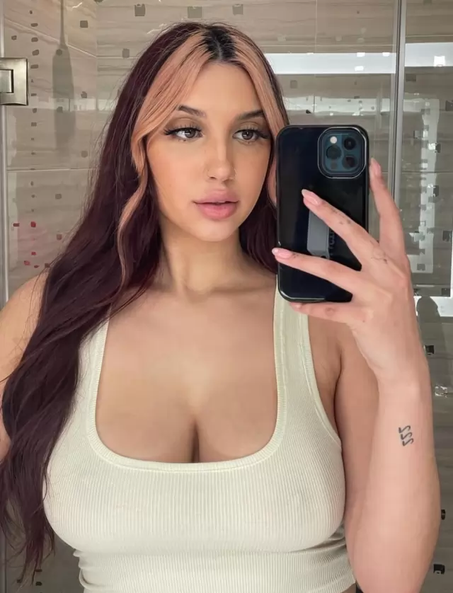 You gotta hit me up now if you want me drain your balls honey. xx 9043056237